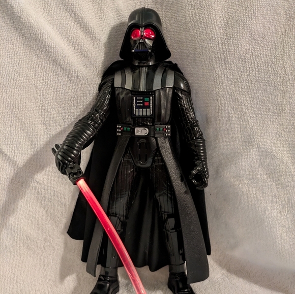 Darth Vader Action Figure - Black and Silver - Picture 4 of 12